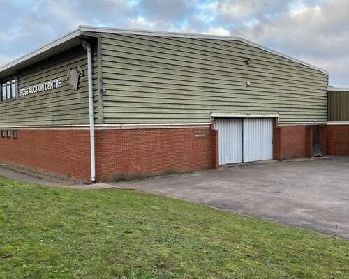 TO LET COMMERCIAL/INDUSTRIAL UNIT - Netherton Road, Overross Industrial Estate, Ross on Wye HR9 7QQ